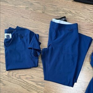 Skechers Women's Navy Scrub Set